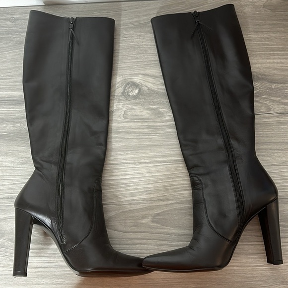 stuart weitzman black leather pointed boots - Picture 8 of 11